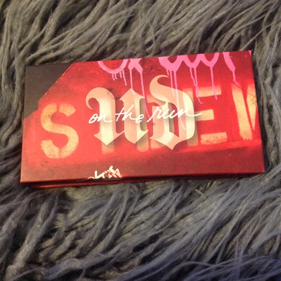 Urban Decay Other - Urban Decay Shortcut On The Run Palette Urban Decay Other - Urban Decay Shortcut On The Run Palette